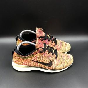 Nike Free TR Flyknit Shoes Women’s‎ Sz 8